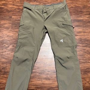 Eddie Bauer First Ascent Pant